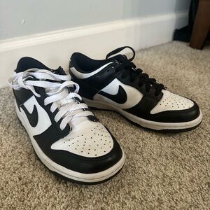 Nike Classic Black and White Low-Tops